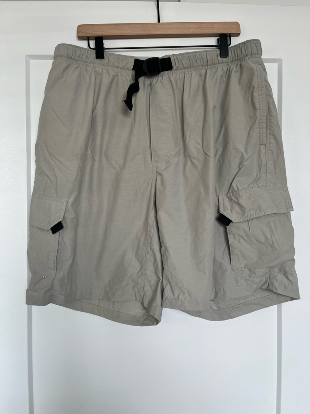 Columbia PFG Lined Nylon Cargo Shorts Mens XL 9” Beige Belted Fishing Hiking